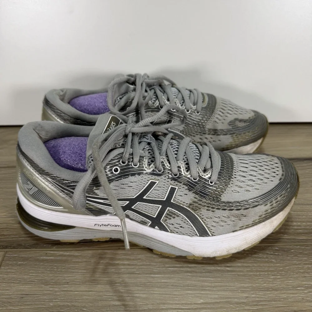 ASICS Women GEL-Nimbus 21 Women US 9 Grey White Athletic Shoes 1012A156 D6